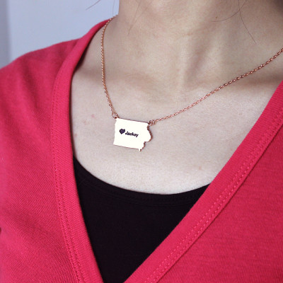 Iowa State USA Map Necklace With Heart  Name Rose Gold - Name My Jewellery