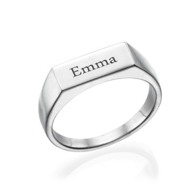 Engraved Signet Ring in Sterling Silver - Name My Jewellery