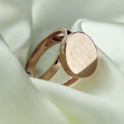 Rose Gold Circle Signet Monogram Ring - Name My Jewellery