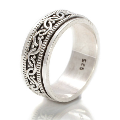 Celtic Spinning Ring - Name My Jewellery