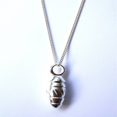 Silver Toggle Twisted Pendant - Name My Jewellery